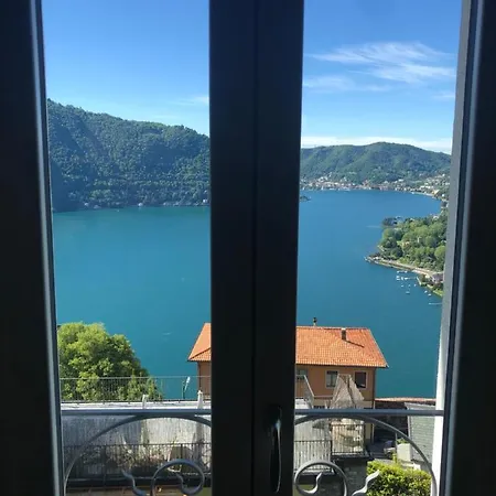 Holiday Vista Lago